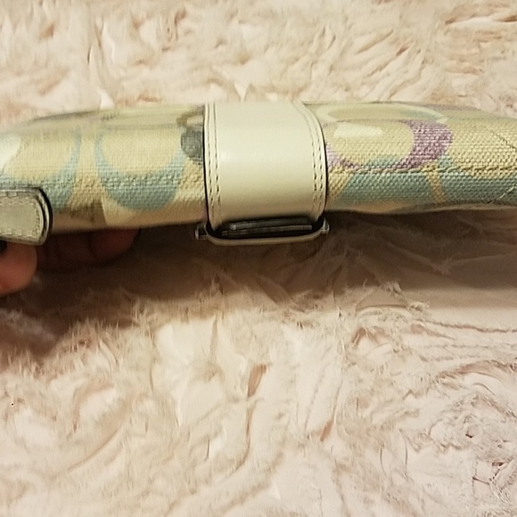 Coach Wallet - Picture 6 of 8